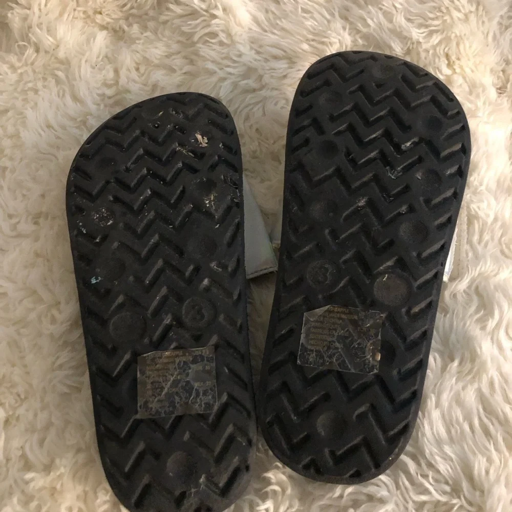 𝅺sam Edelman pineapple slippers